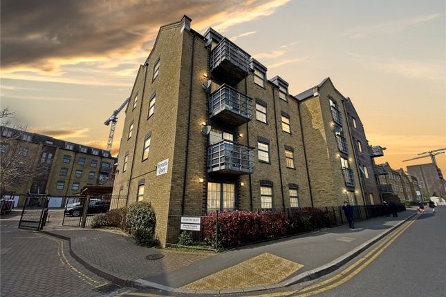 Hewetts Quay, Abbey Road, Barking, IG11 2 bed apartment for sale