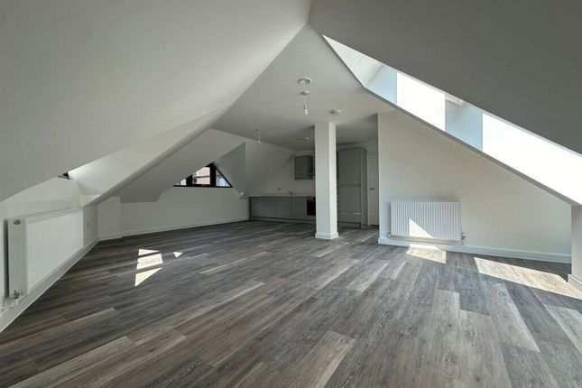 Safa House, Arklow Road, New Cross, SE14 2 bed apartment for sale