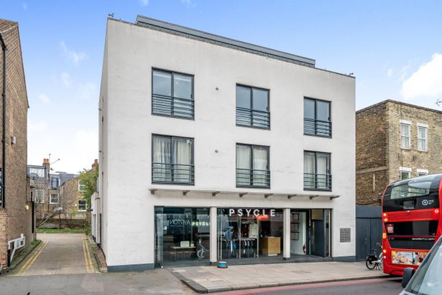 Battersea Rise, Battersea, London, SW11 1 bed flat for sale