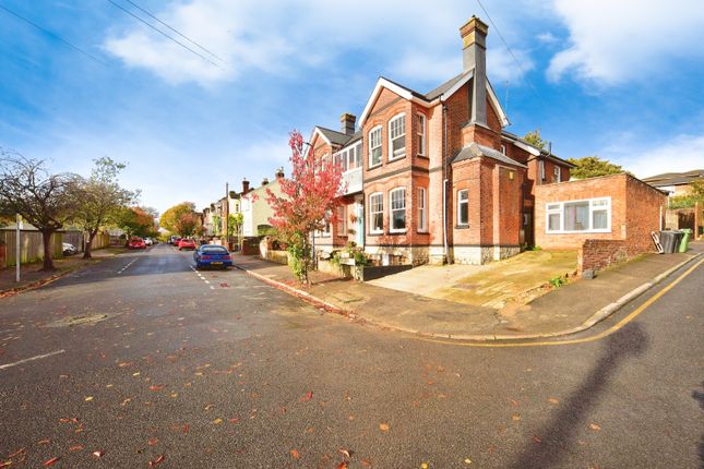 8 bed detached house