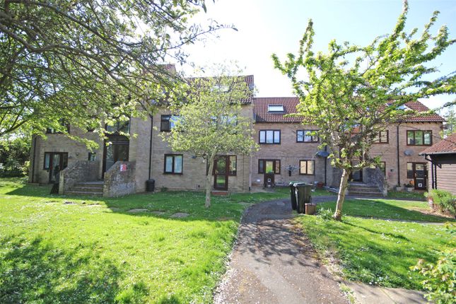 Eastlands, New Milton, Hampshire, BH25 2 bed apartment for sale