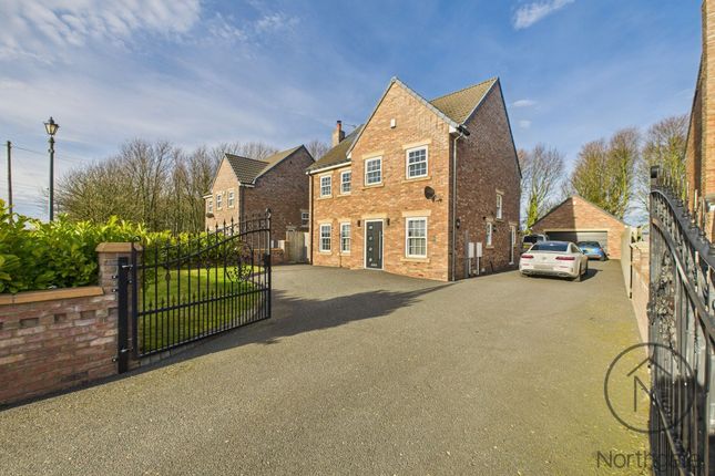 4 bed detached house