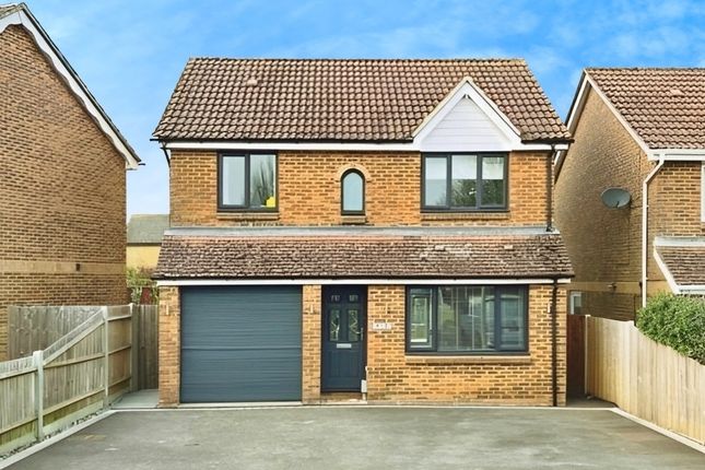 4 bed detached house