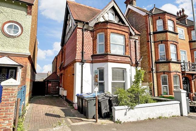 2 bed flat