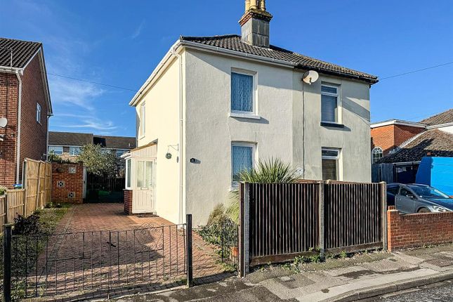 2 bedroom semi-detached house for sale