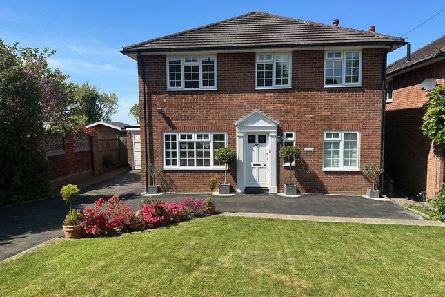 4 bed detached house