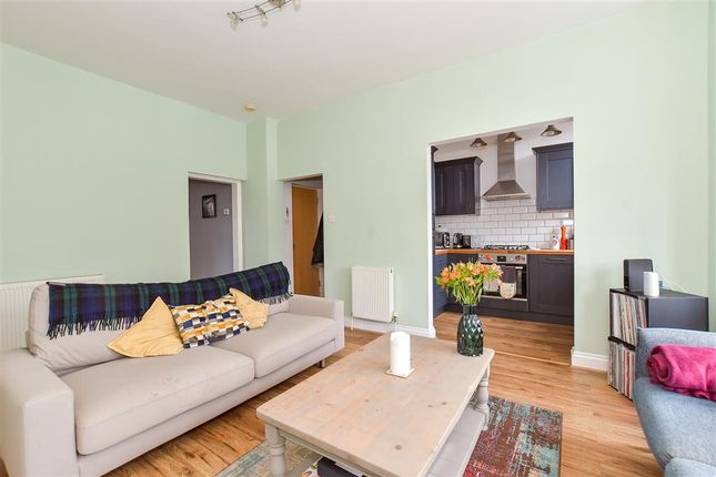 2 bed flat