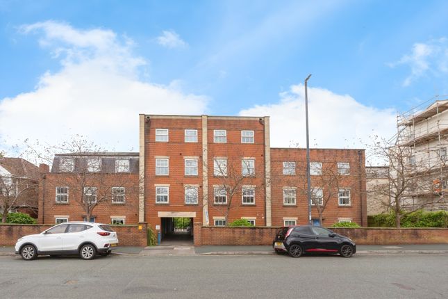 2 bed flat