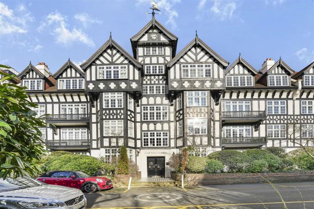 4 bedroom flat for sale