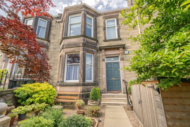2 bed flat