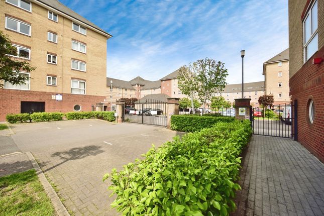 2 bed flat