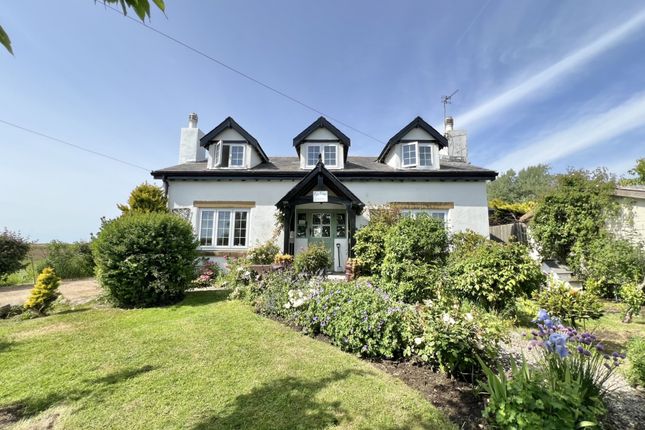 4 bed detached house
