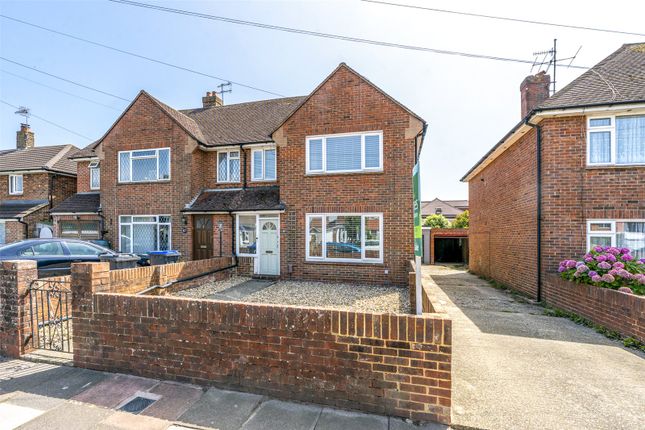 Wiston Avenue, Tarring, Worthing... 3 bed semi