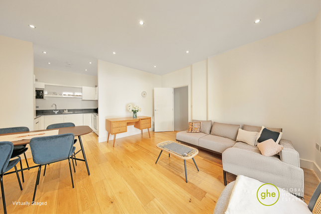 Faraday Road, Ladbroke Grove, London 2 bed flat for sale