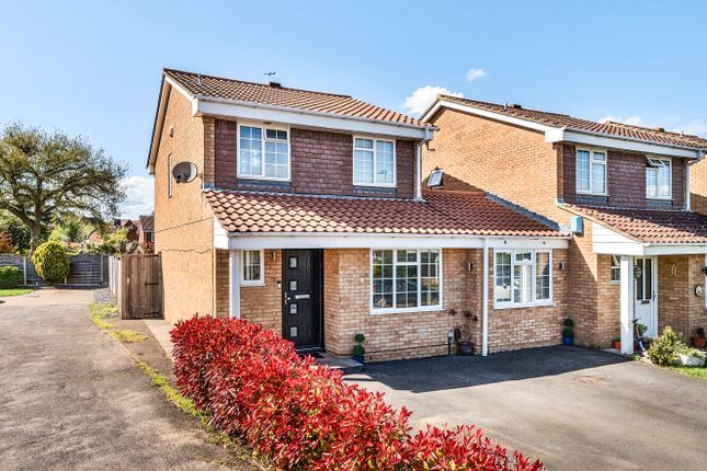 4 bedroom link detached house for sale