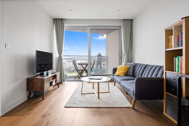 Cutter Lane, London, SE10 1 bed apartment for sale