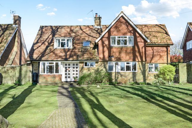 Downs Road, Epsom, Surrey, KT18 4 bed detached house for sale