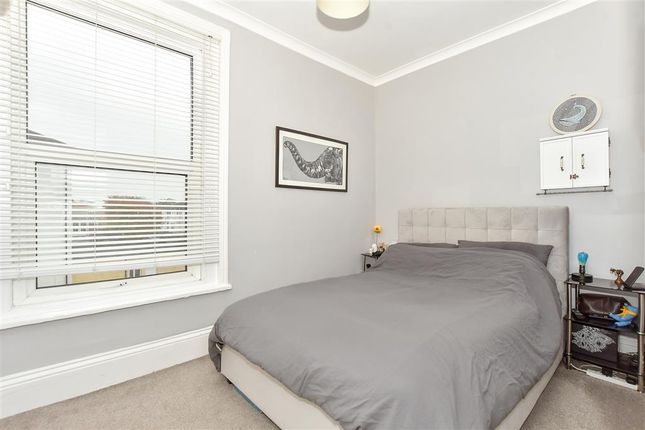 Elm Grove, Southsea, Hampshire 1 bed apartment for sale