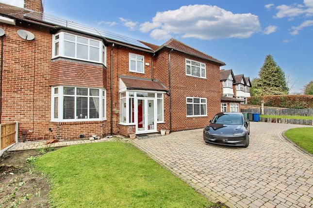 5 bedroom semi-detached house for sale