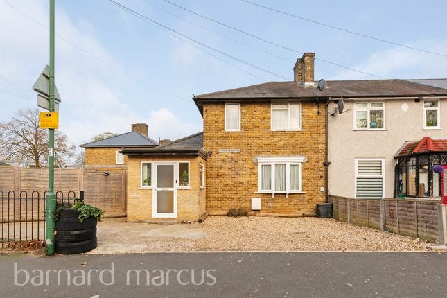 4 bedroom end of terrace house for sale