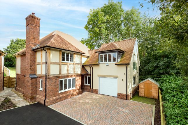 4 bed detached house