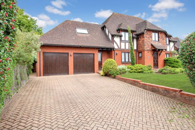 Watsons Close, Ashford TN25 5 bed detached house for sale