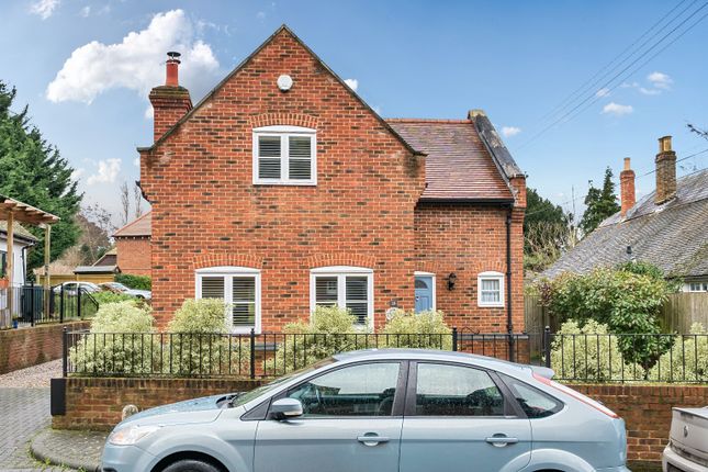 3 bed detached house