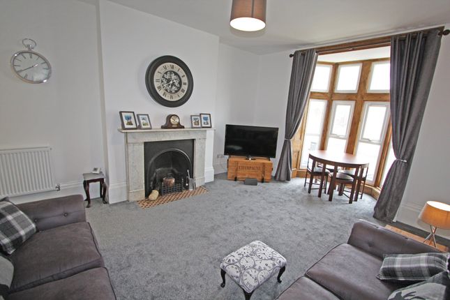 2 bed flat