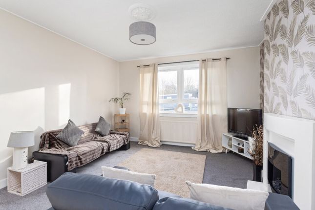 Auldhill Road, Bridgend EH49 2 bed ground floor flat for sale