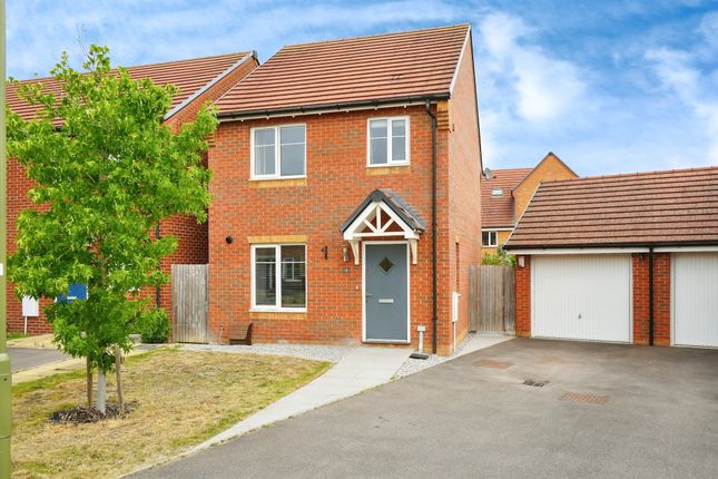 3 bed detached house