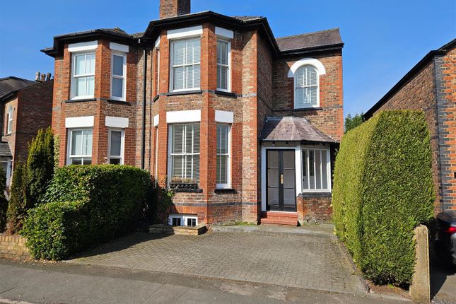 3 bed semi-detached house