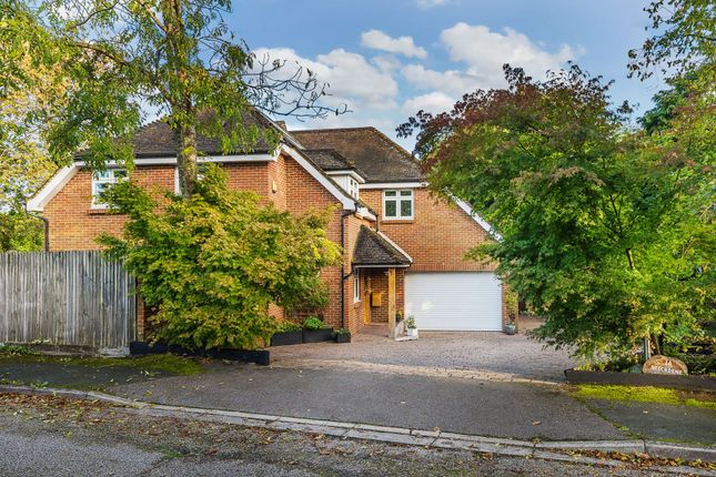 Beechdene, Tadworth KT20 6 bed detached house for sale