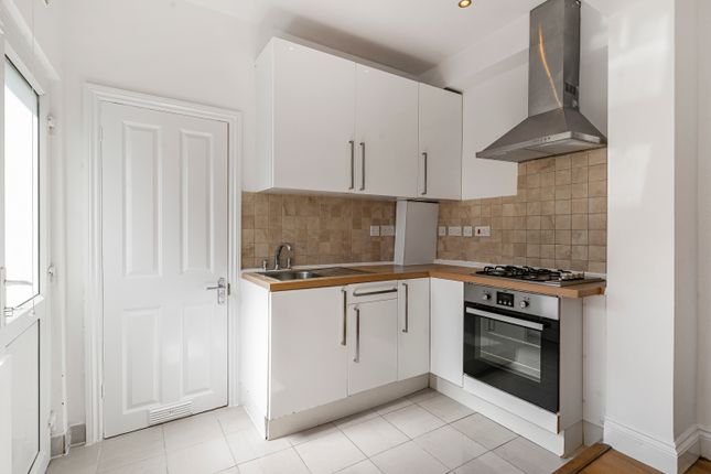 1 bedroom ground floor flat for sale