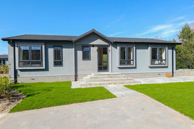 2 bedroom park home for sale