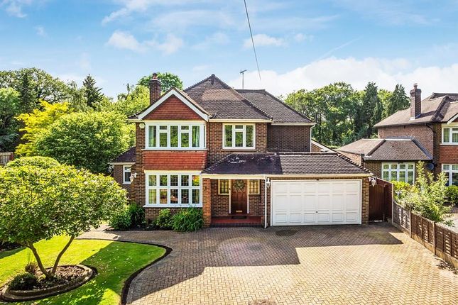 OXSHOTT ROAD, LEATHERHEAD, KT22 5 bed detached house for sale