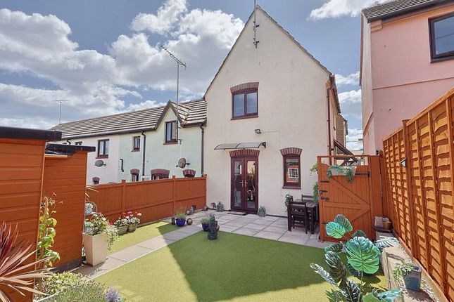 1 bedroom semi-detached house for sale