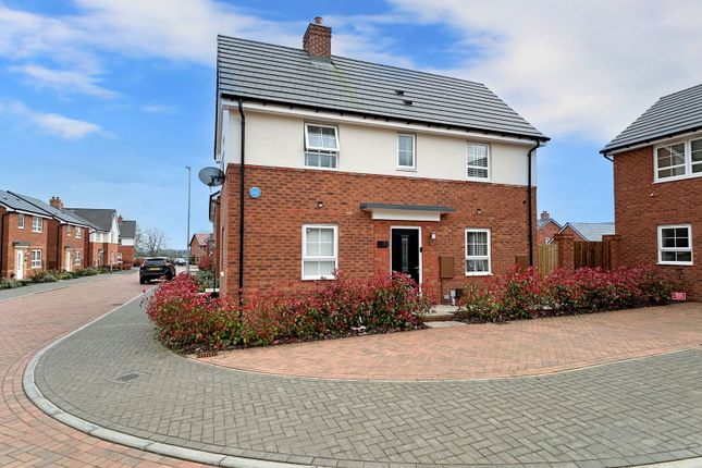 3 bed semi-detached house