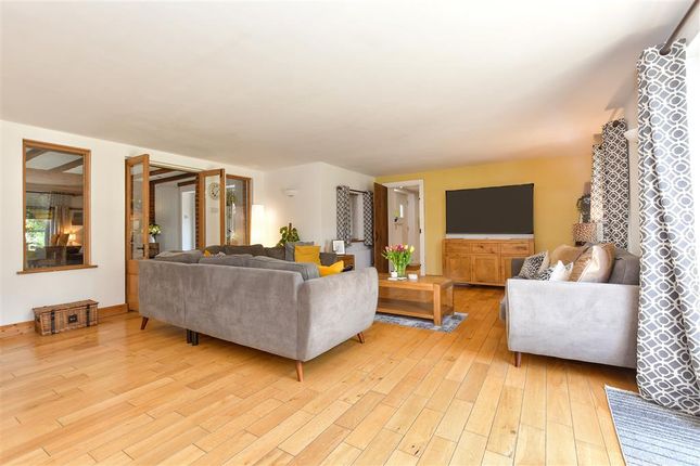 4 bed detached house