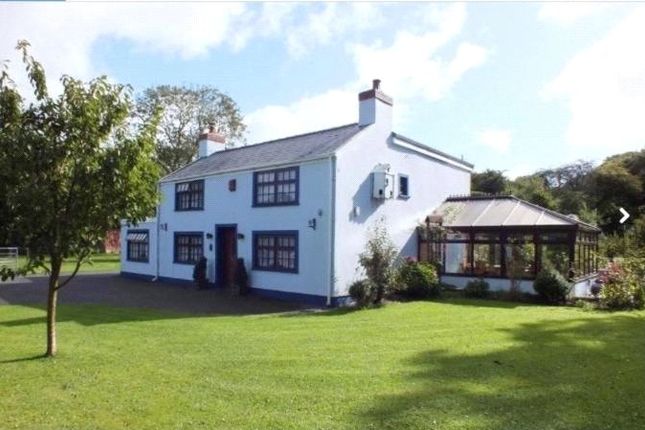 4 bed detached house