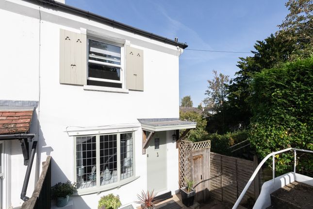 Guildford Road, Westcott 3 bed end of terrace house for sale