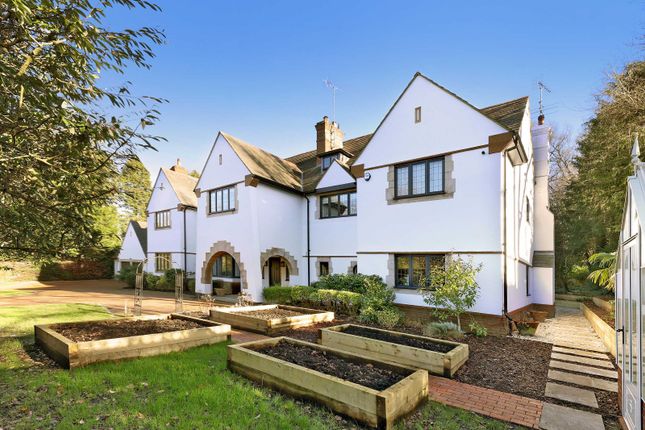Westfield Road, Beaconsfield, HP9 6 bed detached house for sale