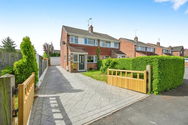 3 bedroom semi-detached house for sale