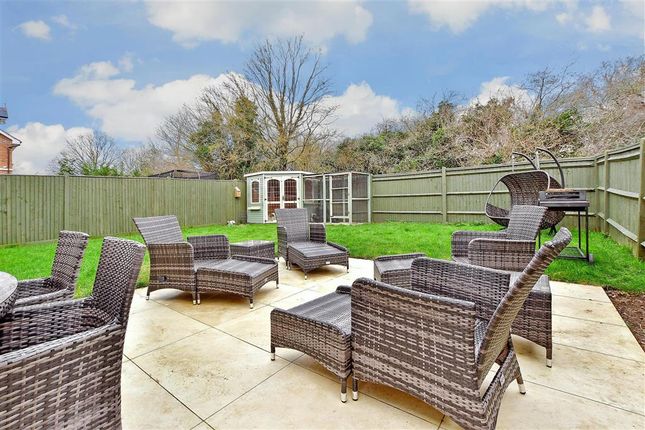 4 bed detached house