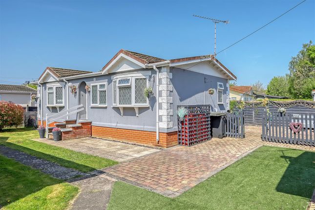 2 bedroom park home for sale