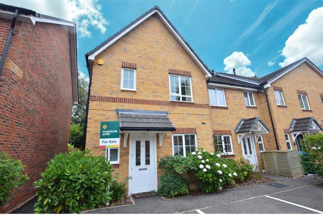 Silver Birch Way, Hampshire GU14 3 bed end of terrace house for sale
