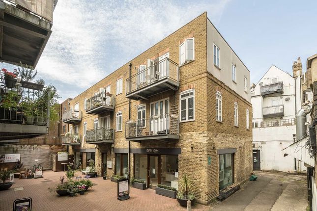 Hildreth Street Mews, London SW12 1 bed flat for sale