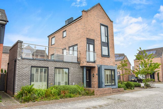 Greenfinch Avenue, Preston, PR4 4 bed detached house for sale