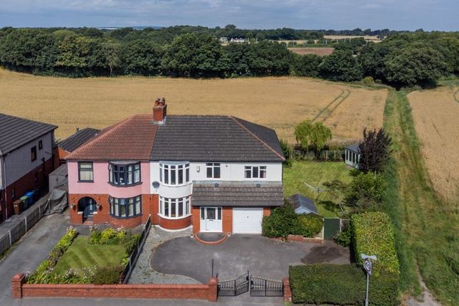 5 bedroom semi-detached house for sale