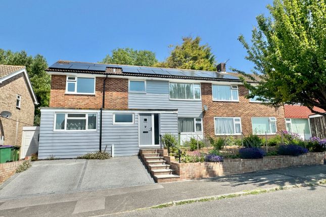 5 bedroom semi-detached house for sale