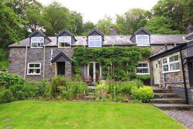 Pantperthog SY20 4 bed detached house for sale
